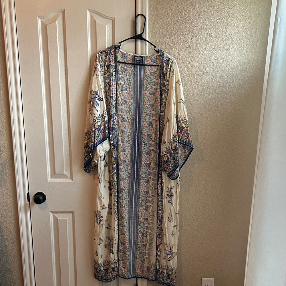 Angie Long Sleeve Floral Kimono Dress - Cream and Navy